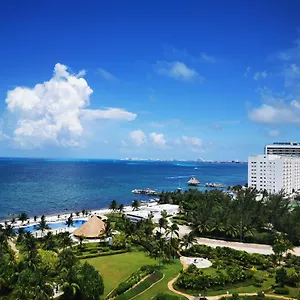 Pent House Amazing View Beachfront , Cancun Mexico